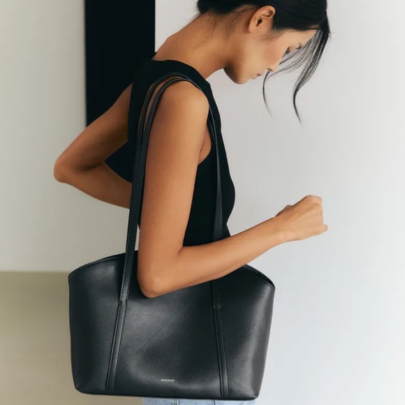 Monorow Sara Black Leather East West Shoulder Bag - Picture 13 of 14